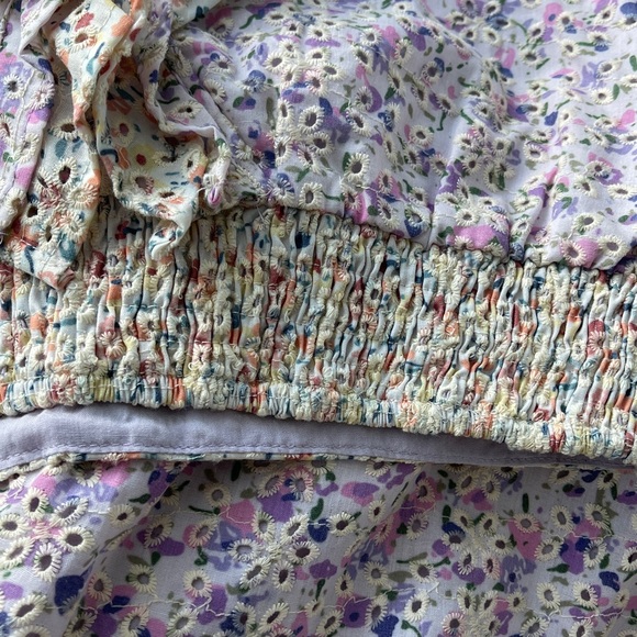 Eyelet Two Piece Ruffle Shorts Set - Picture 9 of 15